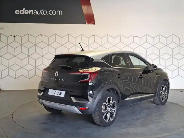 Renault Captur blue dci 115 edc — photo 5