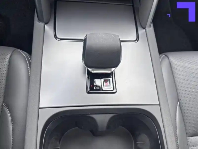 Land Rover Discovery Sport p270e phev awd bva — photo 76