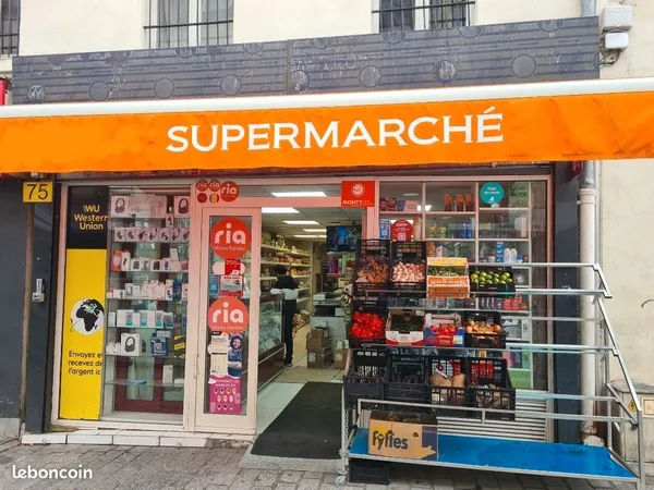 Cède cause départ à l'étranger pour autre projet