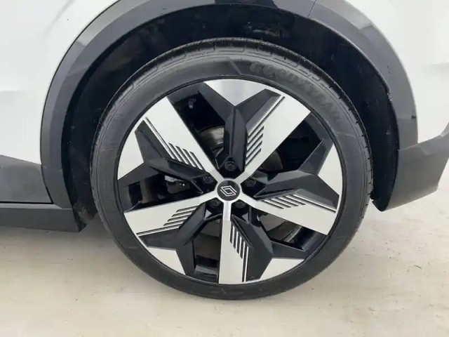 Renault Megane e-tech ev40 130ch standard charge — photo 80