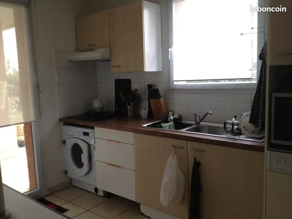 T4 81 m² jardin piscine 2 parkings