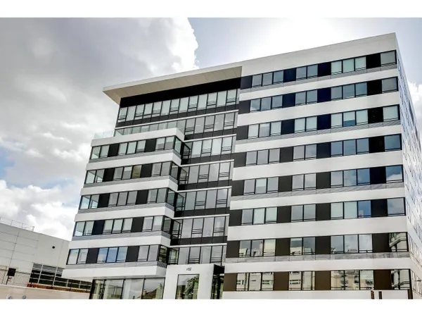 Bureaux 7839 m²