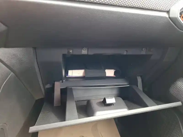 Dacia Sandero eco-g 100 — photo 7
