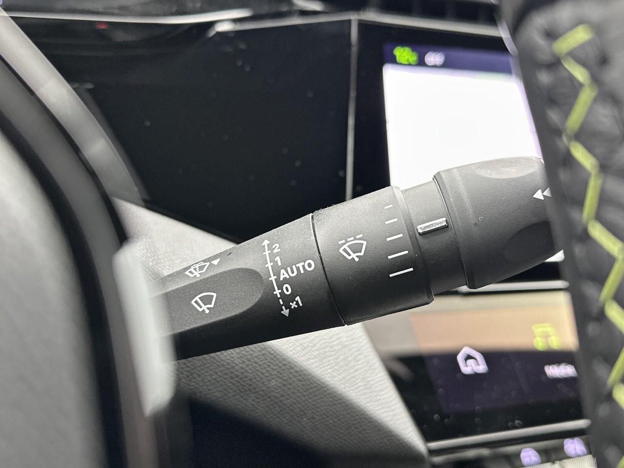 Peugeot 408 hybrid 145 e-dcs6 gt — photo 20