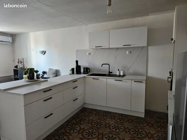 Maison 97m² - Suite parentale 35m² - Garage + 4 caves - Cuisine neuve - Laval-Pradel