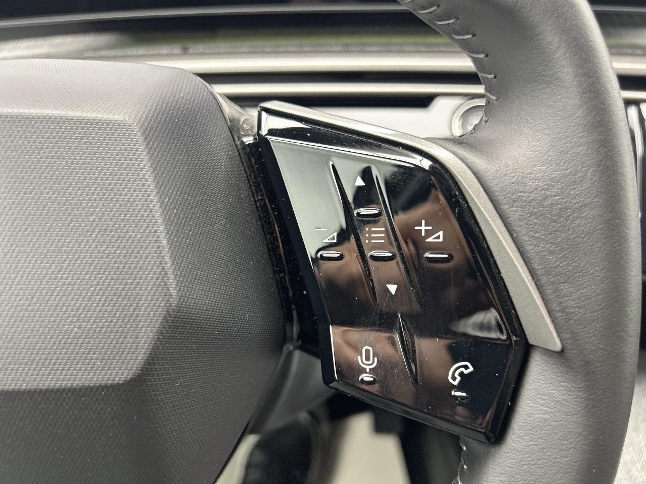 Peugeot 3008 hybrid 145 e-dcs6 allure — photo 30