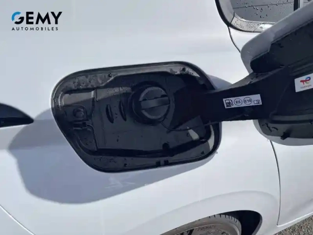 Peugeot 308 plug-in hybrid 195 ch e-dcs7 — photo 18