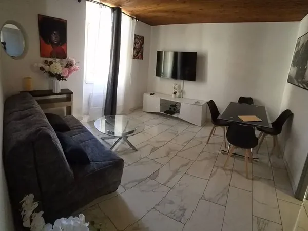 Location F3 Toulon