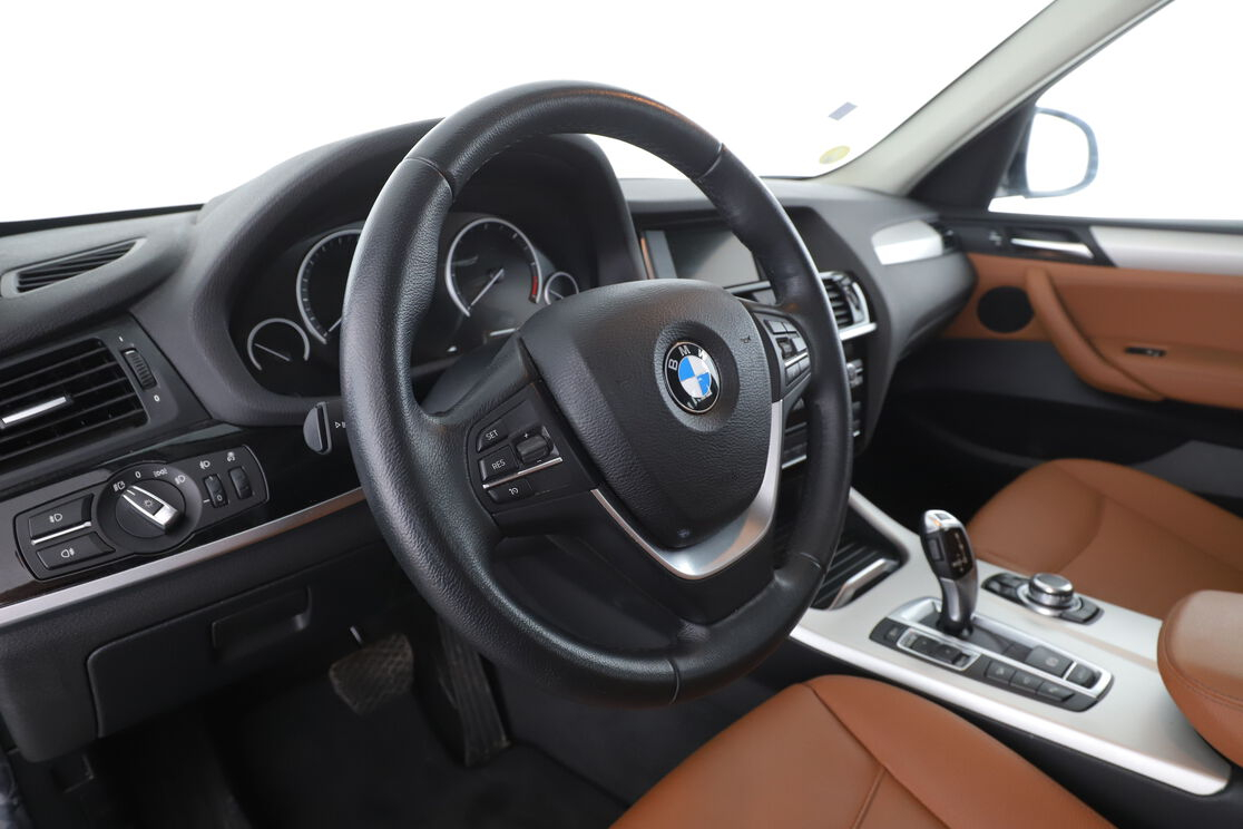 BMW X3 xDrive20dA Lounge Plus — photo 10