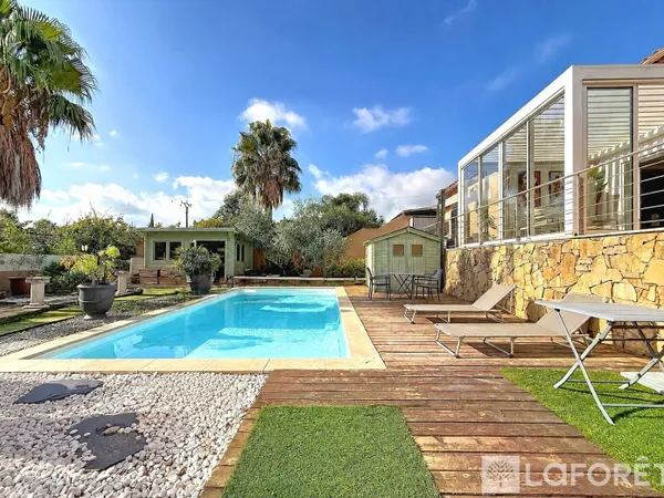 Maison 6 pièces 165 m²