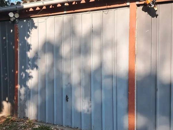 Garage / Box de 13m2 - Le Plessis-Bouchard/ Limite Franconville (95)
