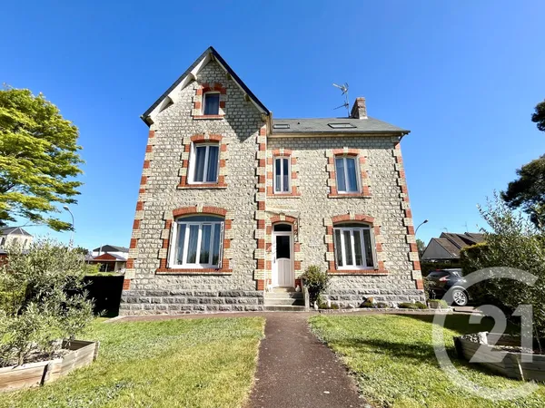 Maison 10 pièces 180 m²