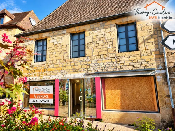 IMMEUBLE EN PIERRE AVEC LOCAL COMMERCIAL ET POTENTIEL D'HABITATION