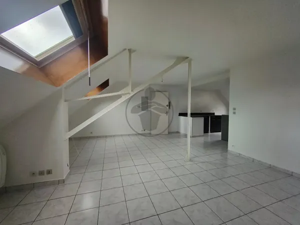 Appartement - 93 m² - 6 pièces