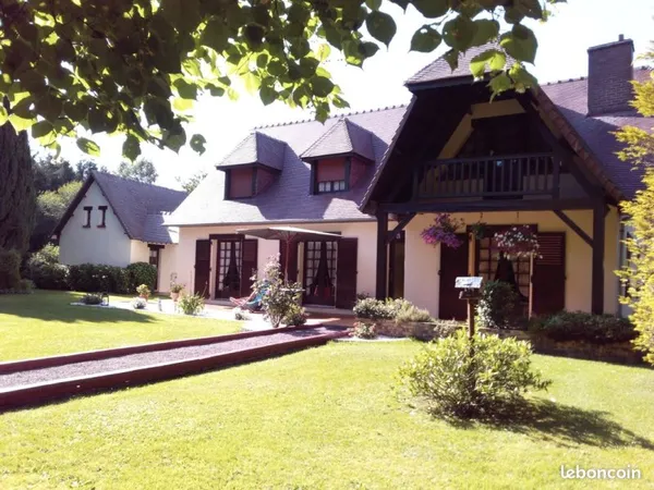 MAISON INDIVIDUELLE (proche vire)