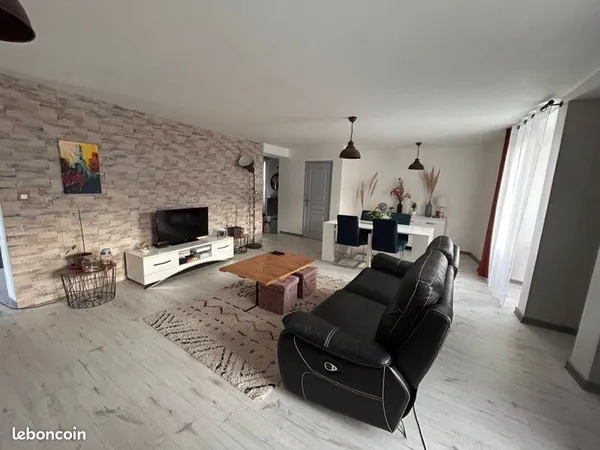 Duplex spacieux et lumineux, refait à neuf de 141m²