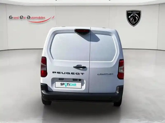 Peugeot Partner m charge utile majorée electrique 136ch batterie 54 kwh — photo 4