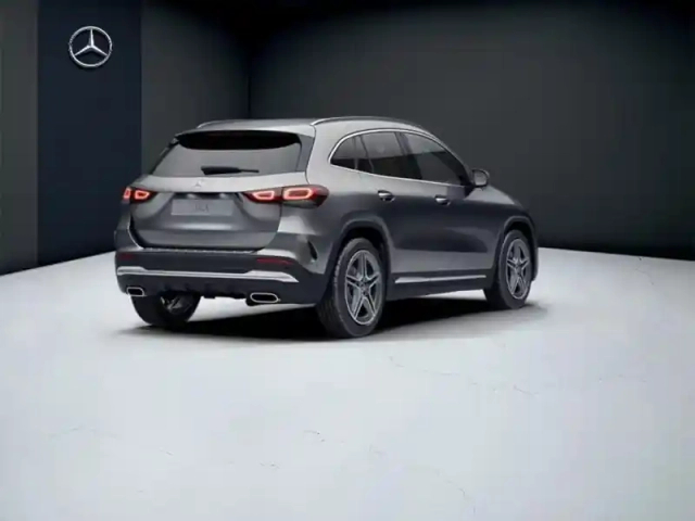 Mercedes Gla 200 d amg line — photo 22