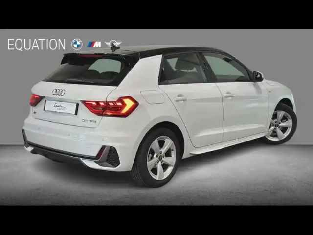 Audi A1 sportback 30 tfsi 110ch s line — photo 2