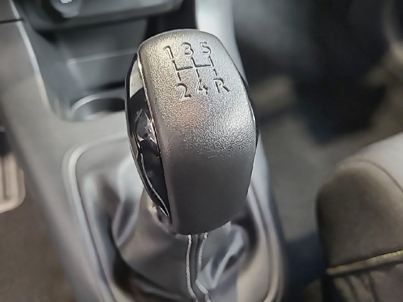 Citroën C3 puretech 83 ch bvm5 plus — photo 18