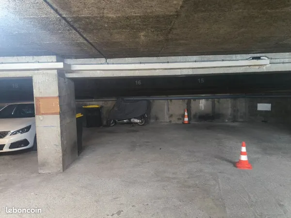 Place de parking XXl