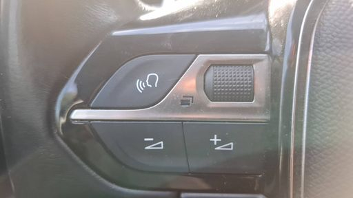 Peugeot 3008 1.5 BlueHDi 130 EAT8 - Active Business – 2019 – 135656 km – Diesel – Boîte Automatique — photo 8