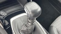 Peugeot 208 1.2 PureTech 100ch S&S Allure — photo 14