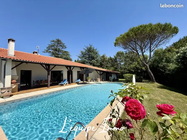 Maison 7 pièces 200 m²
