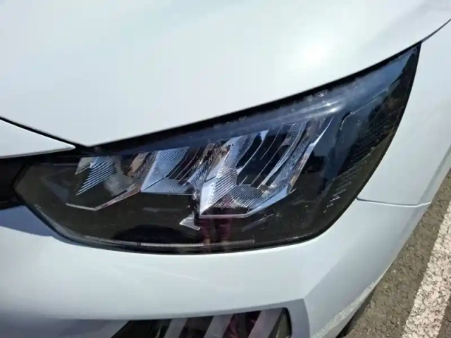 Peugeot 208 100 s&amp;s bvm6 — photo 39