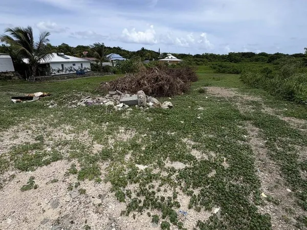 Terrain 2000 m²