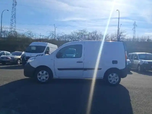 Renault Kangoo express 1.5 blue dci 80ch grand confort 5cv — photo 10