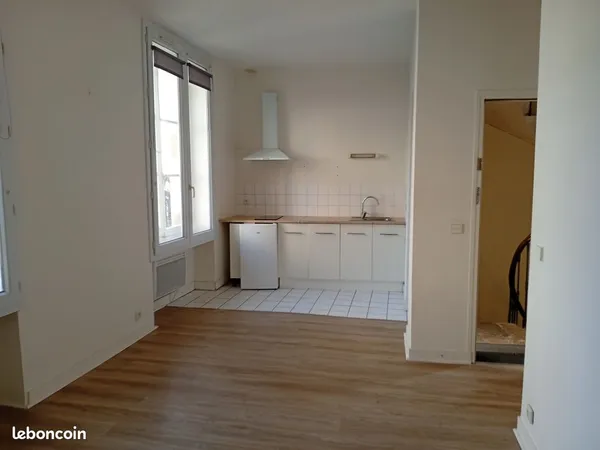Location appartement T2 rénové PEY BERLAND