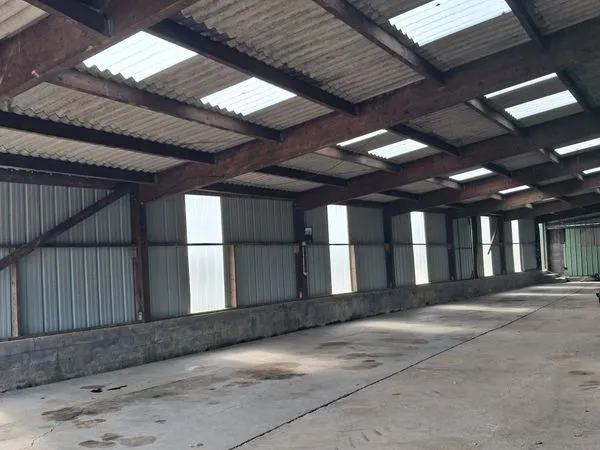 Espaces de stockage couverts pour tous types de biens/matériels