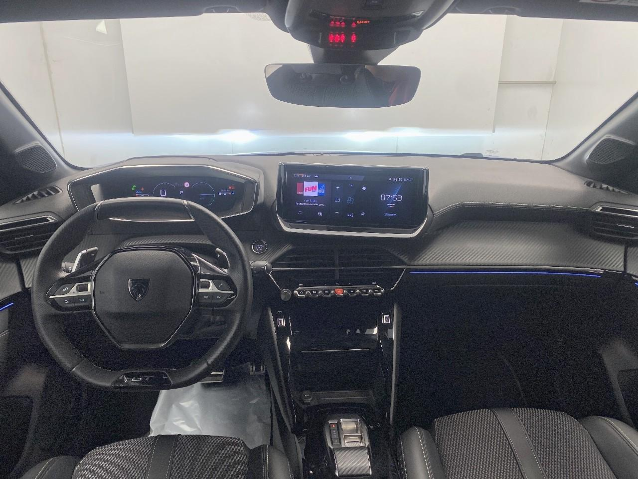 Peugeot 208 hybrid 136 e-dcs6 gt — photo 8