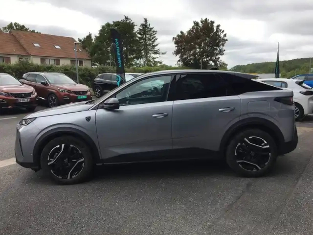 Peugeot 3008 plug-in hybrid 195 e-dcs7 — photo 8