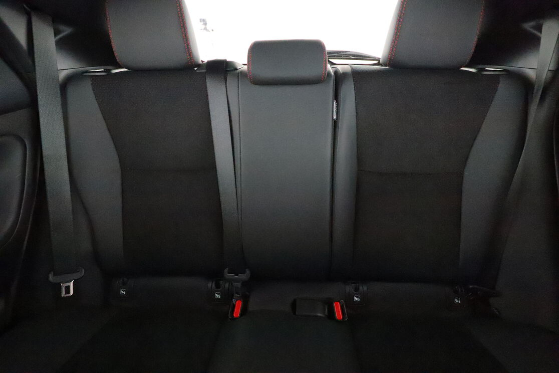 Toyota Yaris 1.5 Hybrid GR Sport — photo 14
