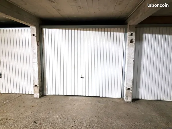 Parking/box 12 m² Bordeaux