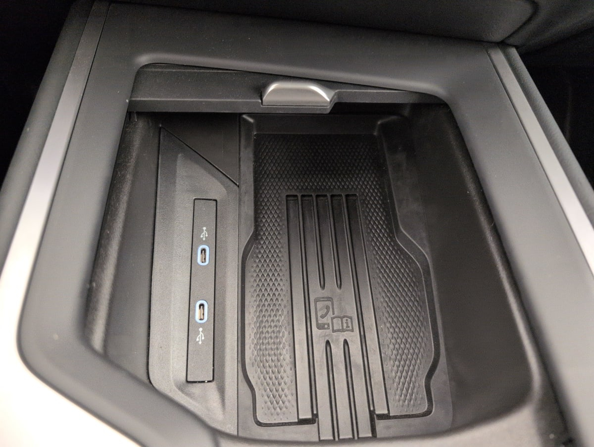 Volkswagen Passat — photo 21