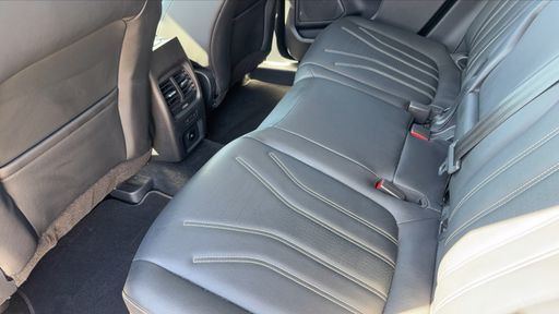 Ford Kuga 2.5 Duratec 190 Flexifuel Hybrid CVT - Vignale – 2023 – 29497 km – Autre – Boîte Automatique — photo 21