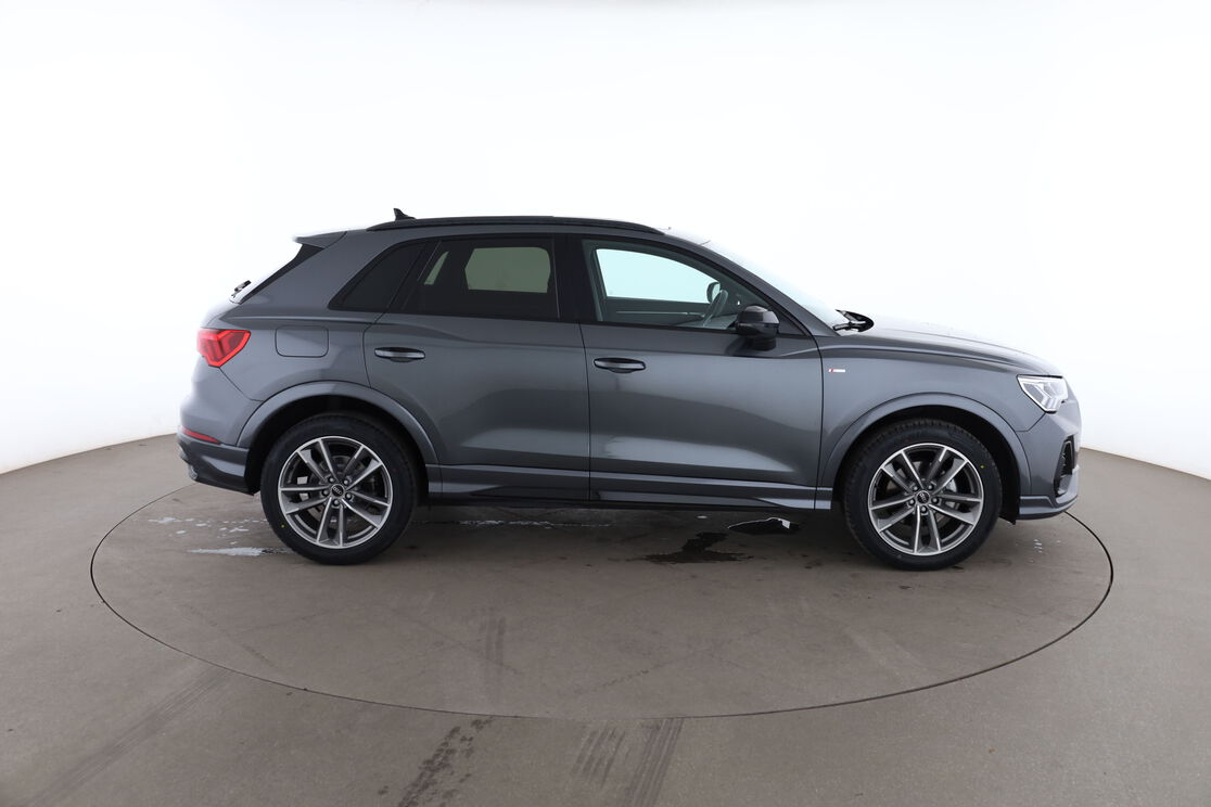 Audi Q3 35 TDI S Line S Tronic 7 — photo 6
