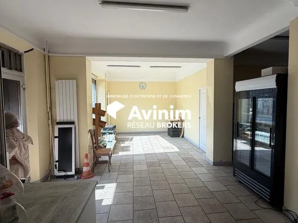 Local 66 m² Champigny-sur-Marne