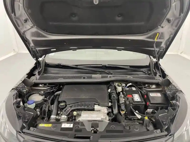 Peugeot 2008 puretech 130 s&amp;s eat8 — photo 53