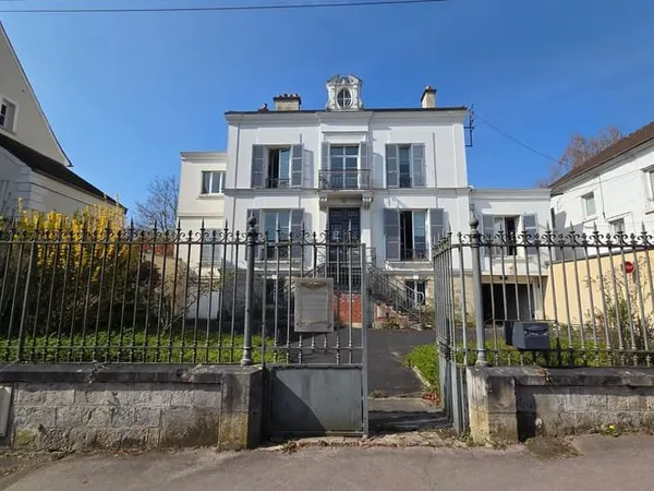 Bureau 320 m²