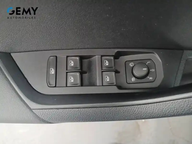 Skoda Karoq 2.0 tdi 150 ch scr 4x4 dsg7 — photo 27