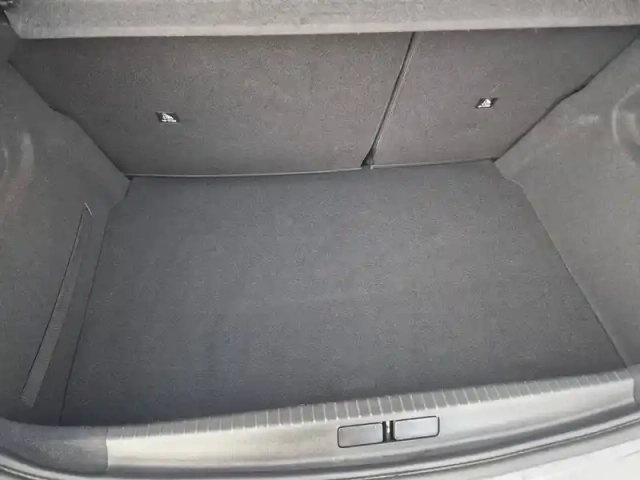 Peugeot 208 puretech 100 s&amp;s eat8 — photo 21