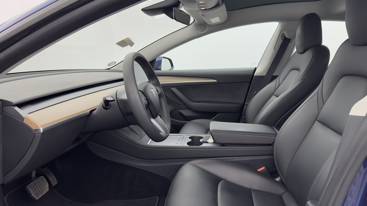 Tesla MODEL 3 Autonomie Standard Plus RWD — photo 10