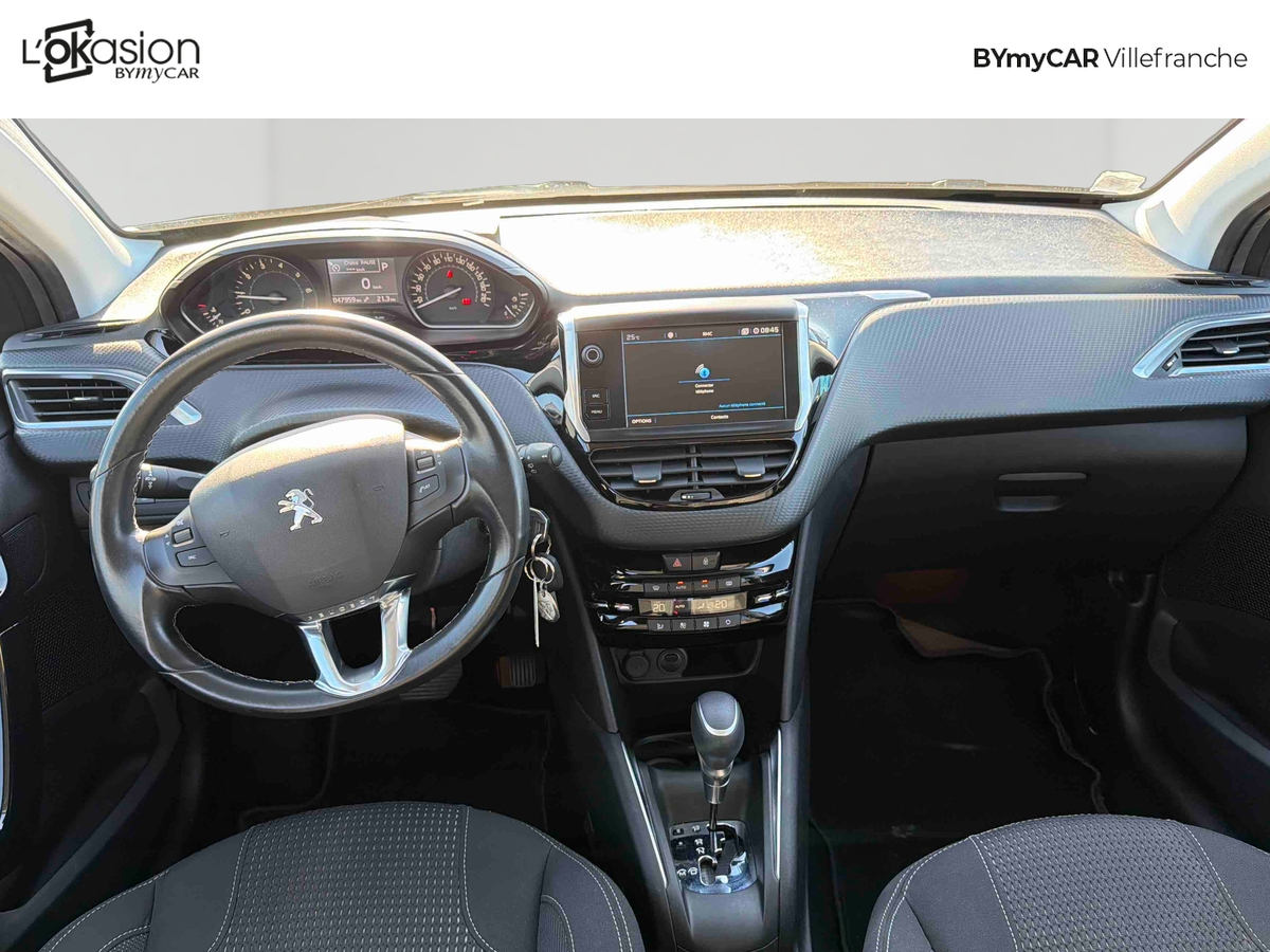 Peugeot 208 PureTech 110ch S&amp;S EAT6 — photo 9