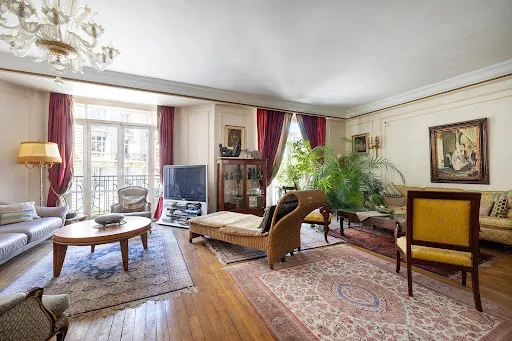 Appartement 5 pièces 170 m²