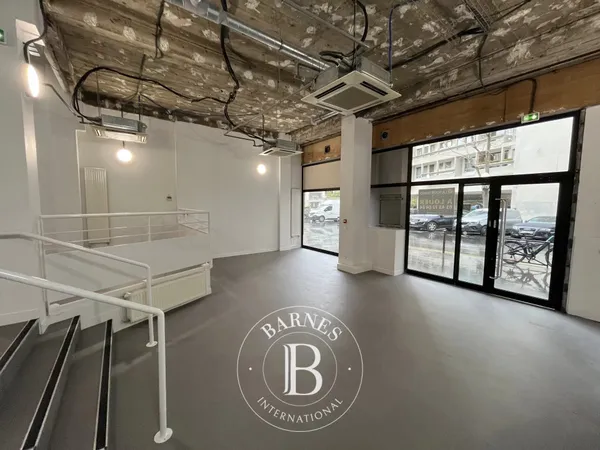 A LOUER BUREAUX - PARIS 16