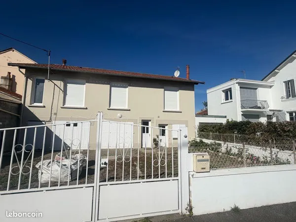 Maison meublée 3 ch. + bureau/salle de jeux-jardin & garage - Tarbes Figarol